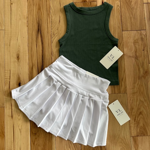 Vital Life Pants - Vital Life White Pleated Skort